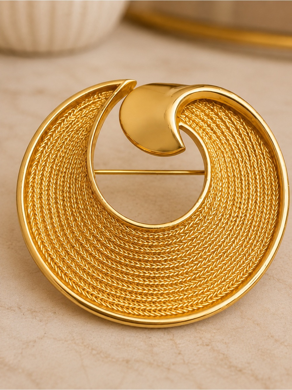 Vintage BSK Gold Tone Swirl Brooch Textured Modernist Statement Pin 3D 1.75”